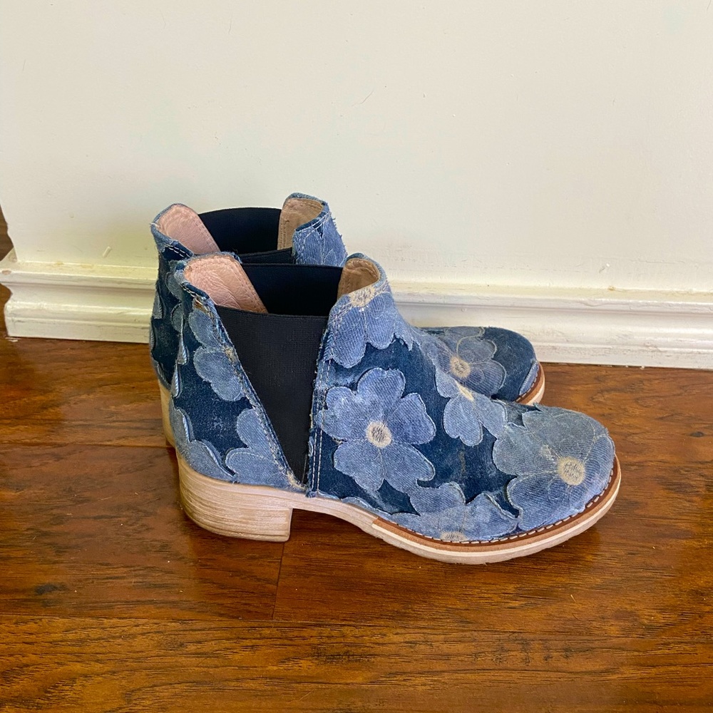 Brako boots with Denim flowers in great condition!
